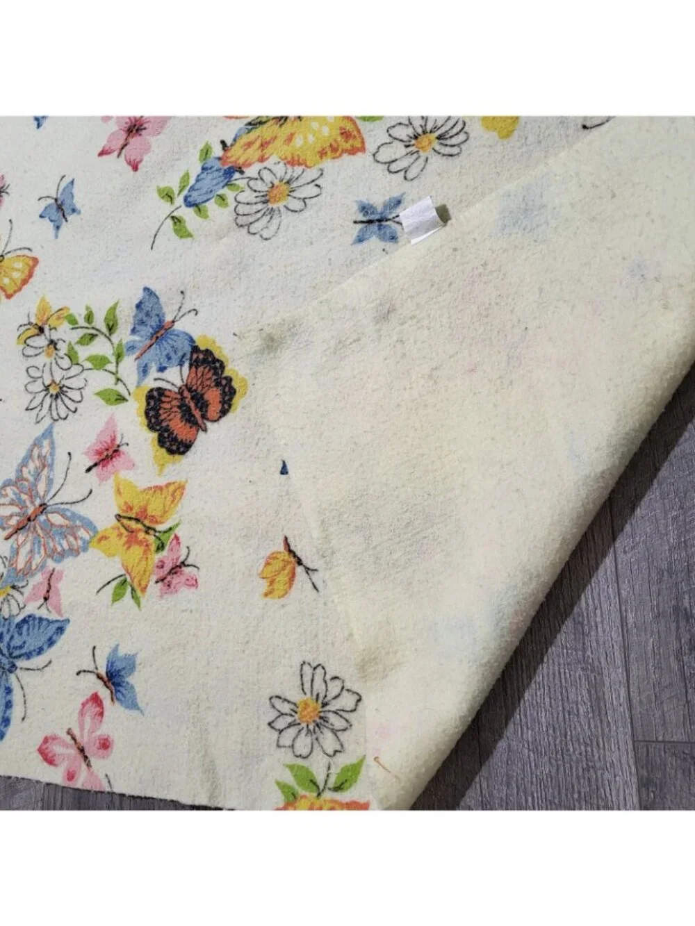 Vintage Cannon Mills Butterfly Blanket Twin Pale yellow Pilled Soft comfy